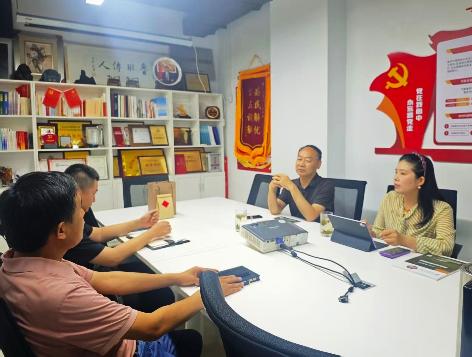 山东省茶文化协会到访协会开展座谈交流