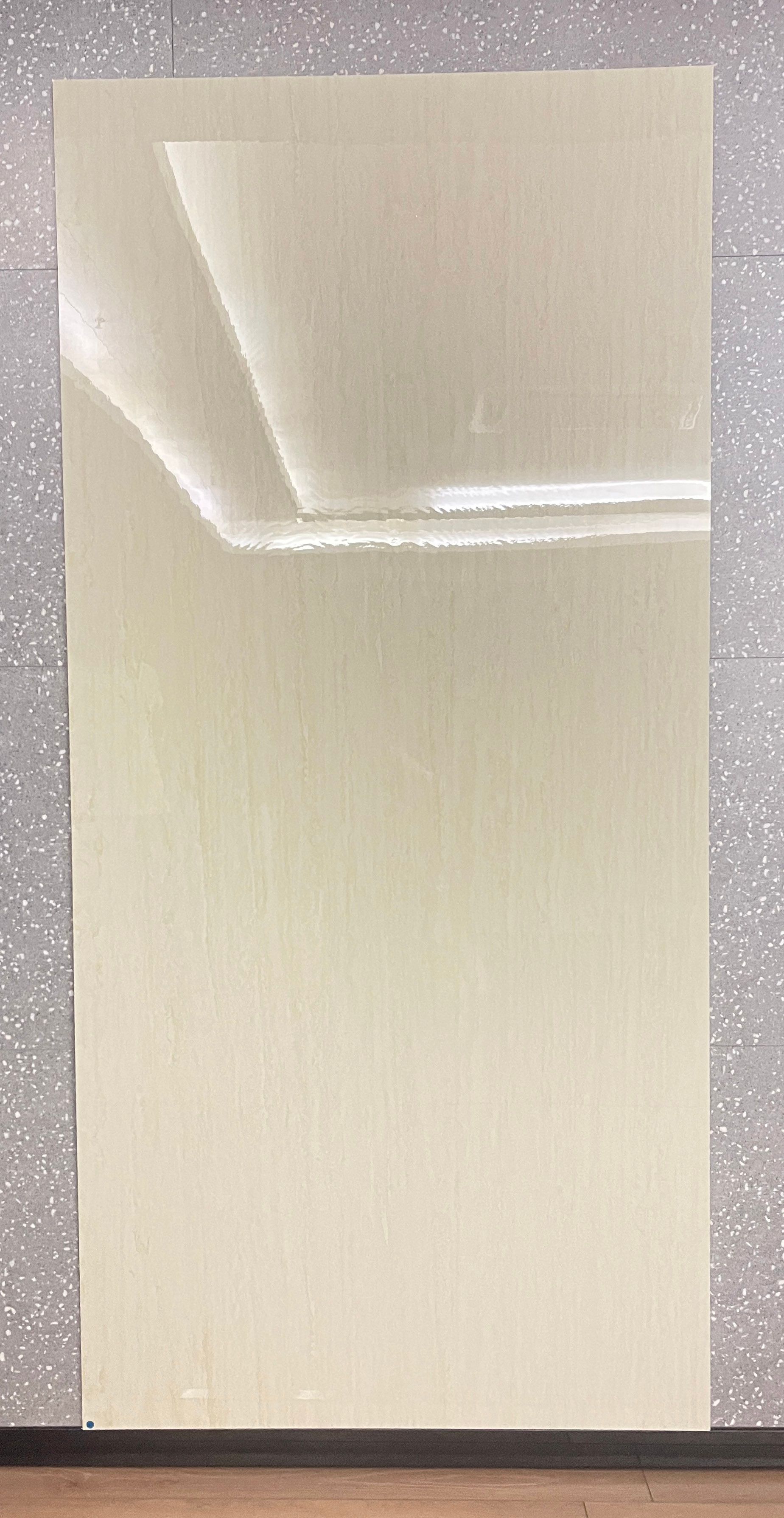 QM9045D白洞石