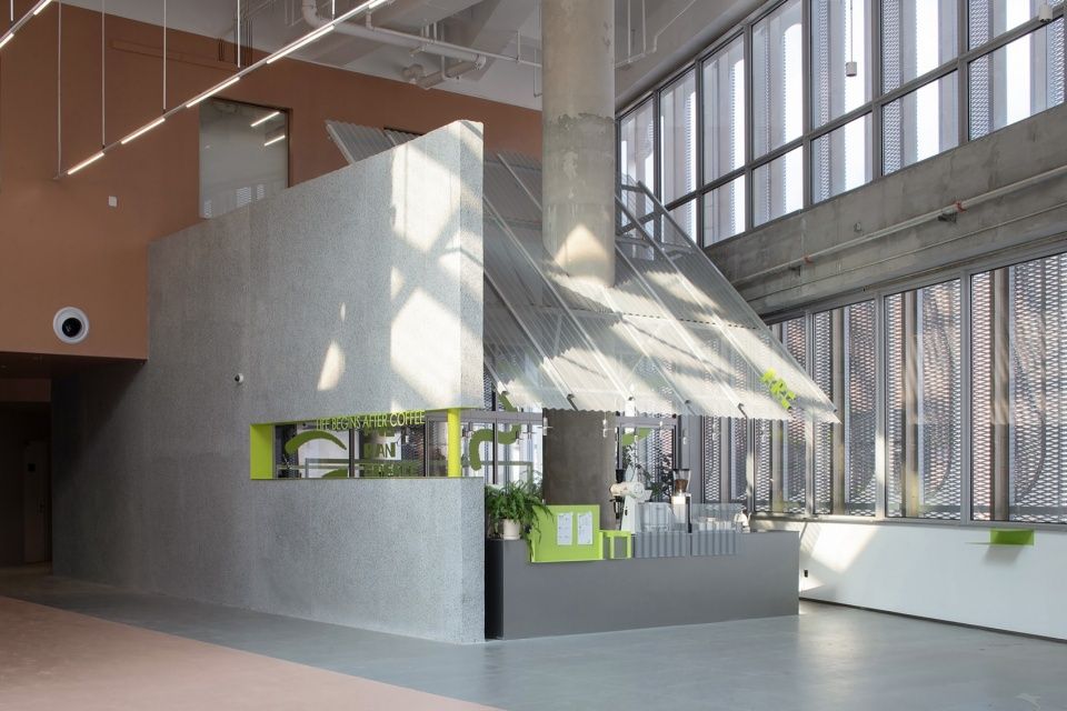 拾集建筑办公室及盎然咖啡，上海 / 拾集建筑