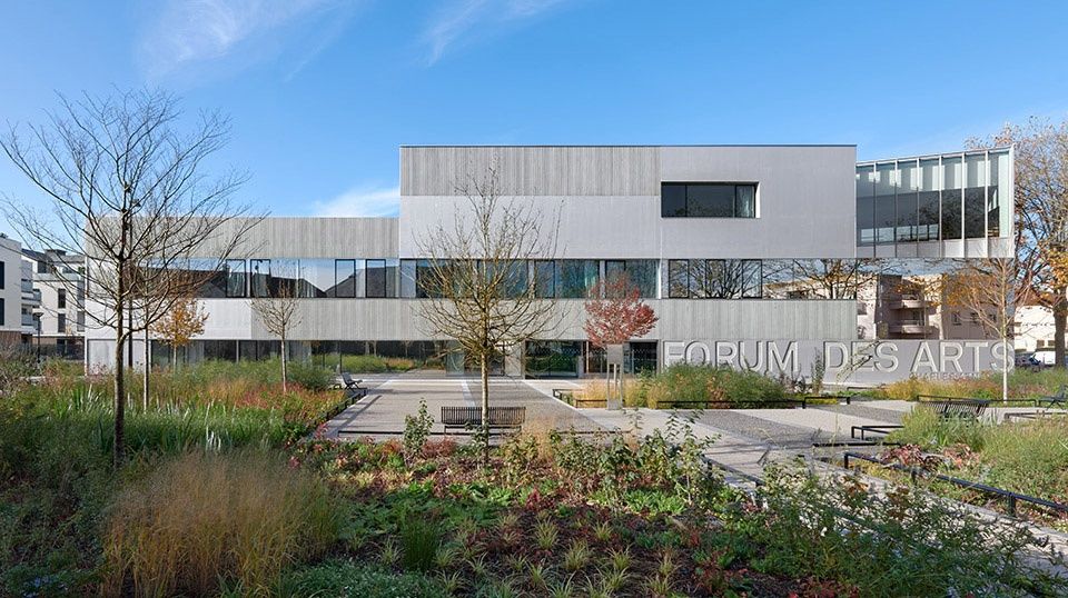 Charles Aznavour音乐、戏剧和舞蹈学院,法国 / Dominique Coulon & associés