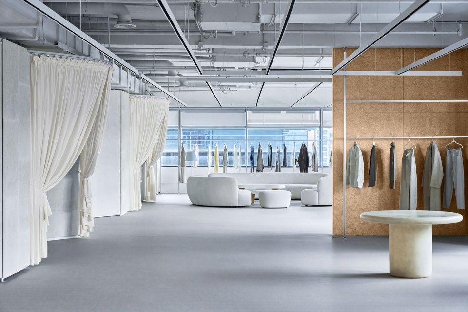 Fourher女装展厅,上海 / 乔和桥治建筑实验室