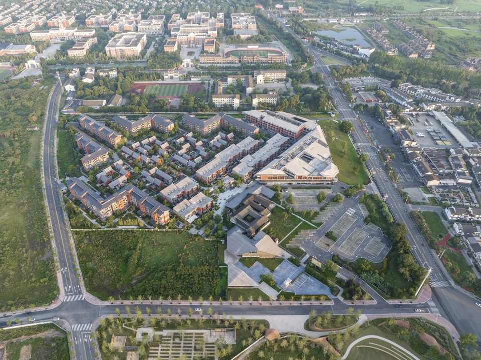 安仁古镇游客中心(廖维公馆改扩建),成都 / 中国建筑设计研究院 胜景几何设计研究中心(原李兴钢建筑工作室)