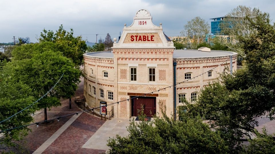 STABLE HALL,美国 / CLAYTON KORTE DESIGN