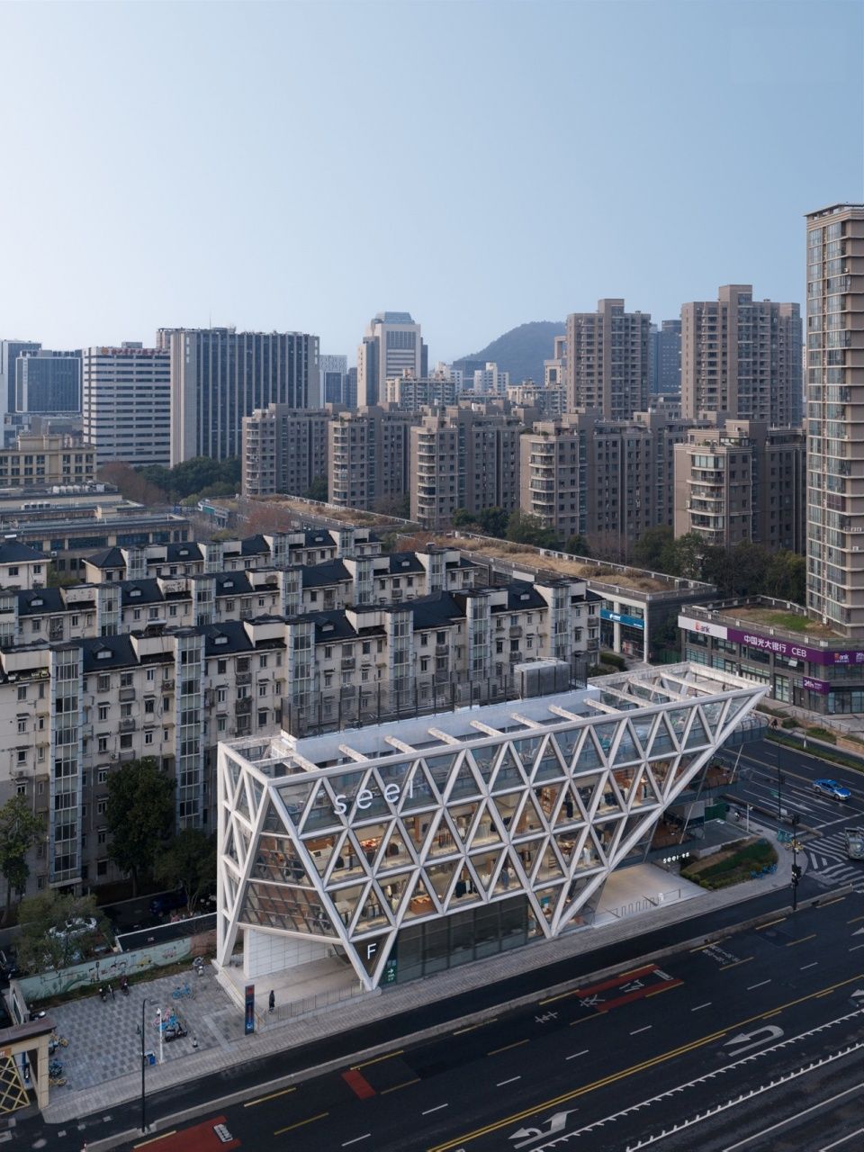 杭州学院路TOD站点商业单体(SEEI旗舰店)/ gad