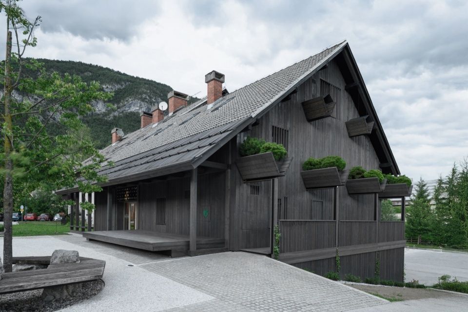 Stara Fužina社区中心,斯洛文尼亚 / OFIS Architects