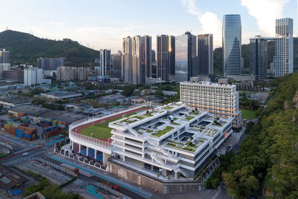北京师范大学南山附属高级中学,深圳 / 深圳大学建筑设计研究院有限公司“钟中+钟波涛”工作室