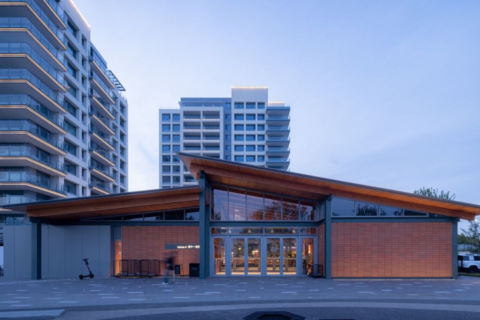阿那亚第十一食堂,秦皇岛 / 建言建筑