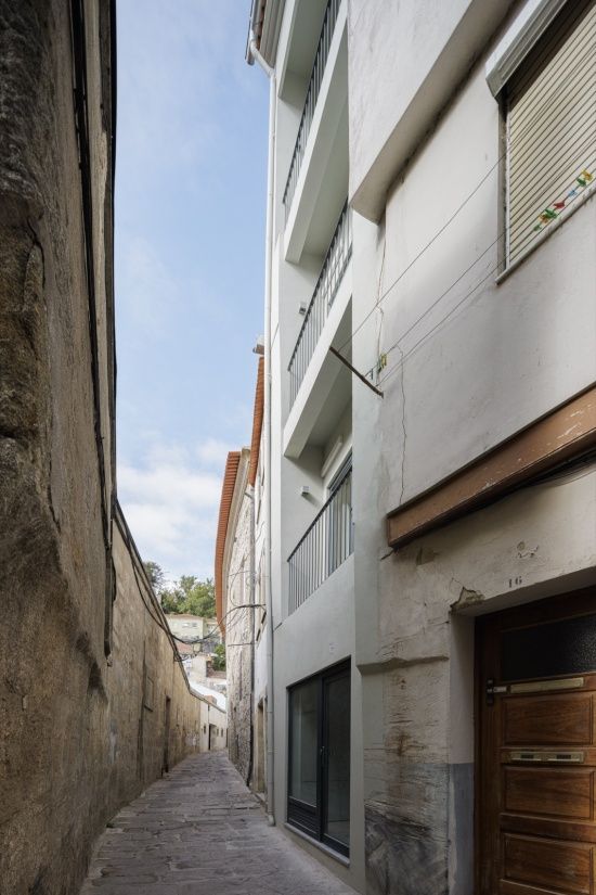 Miragaia住宅,葡萄牙 / Paulo Moreira Architectures