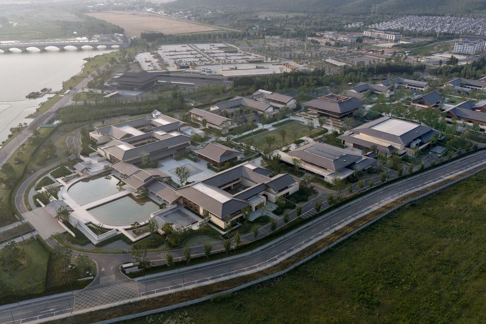 尼山中华优秀传统文化联合研究生院，山东曲阜 / 圆直建筑