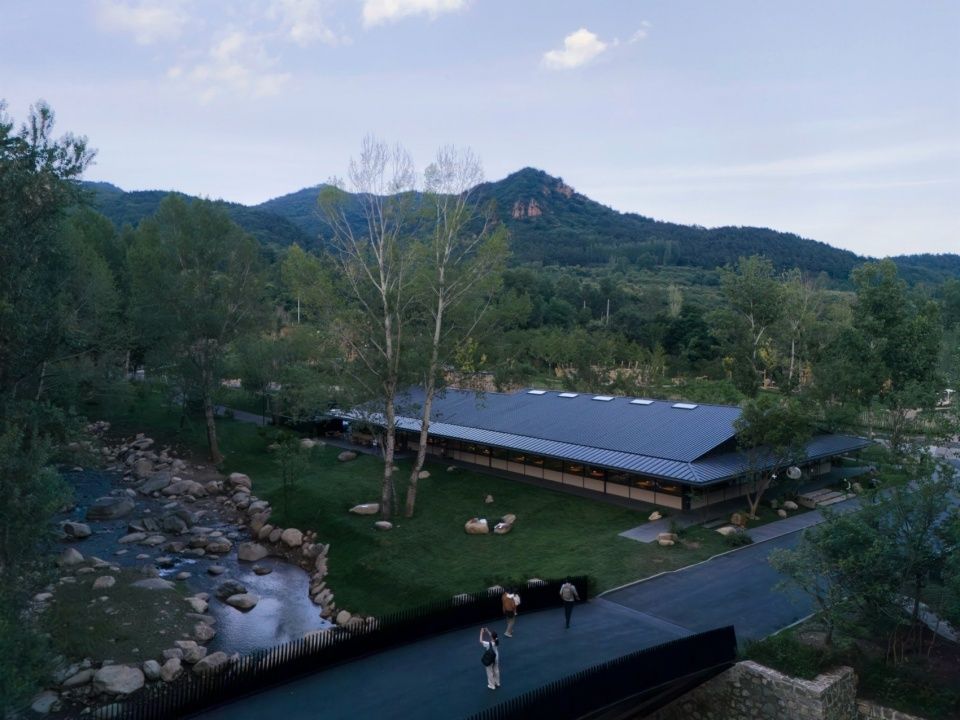 阿那亚雾灵山山食堂，河北 / llLab. 叙向建筑设计