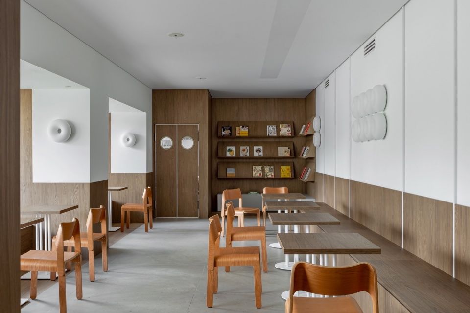 MARKS咖啡与书店,白俄罗斯 / Anna Lazar