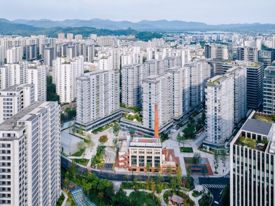 杭州罐头厂建筑景观一体化更新 / R.A.U.M.径合间