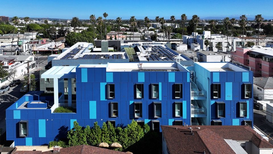 Berkeley Station保障性住房,美国 / Brooks + Scarpa