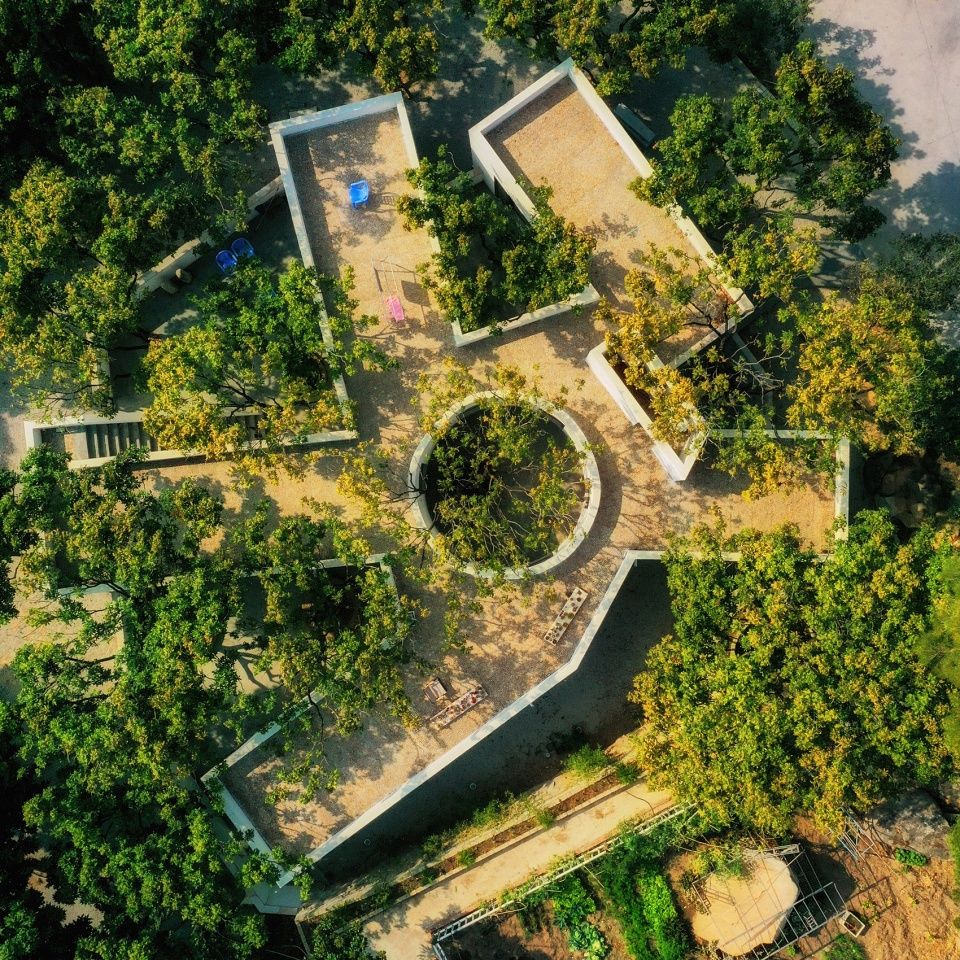 龙眼树下的院子，泉州 / 在场建筑