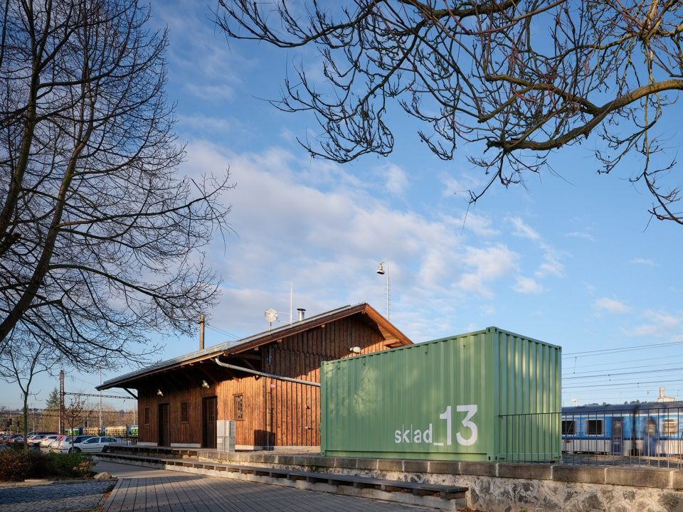 Drevak旧转运站改造，捷克 / Sodomka Sodomková Architekti