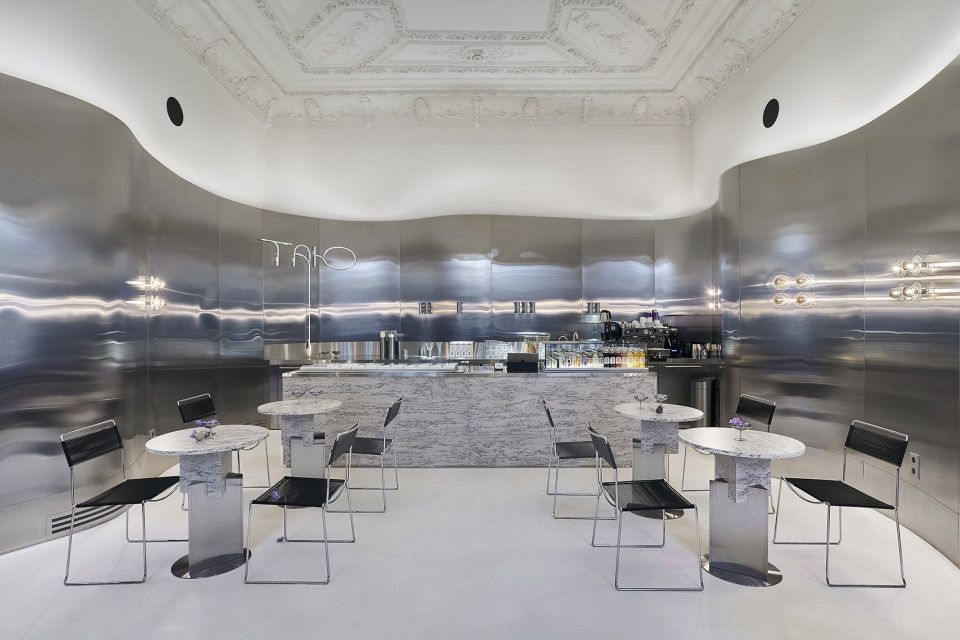 Tanu冰淇淋店，乌克兰 / Sivak+Partners