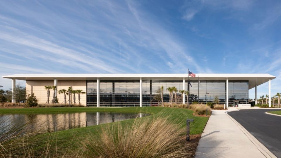 PGA巡回赛演播中心,美国 / Foster + Partners
