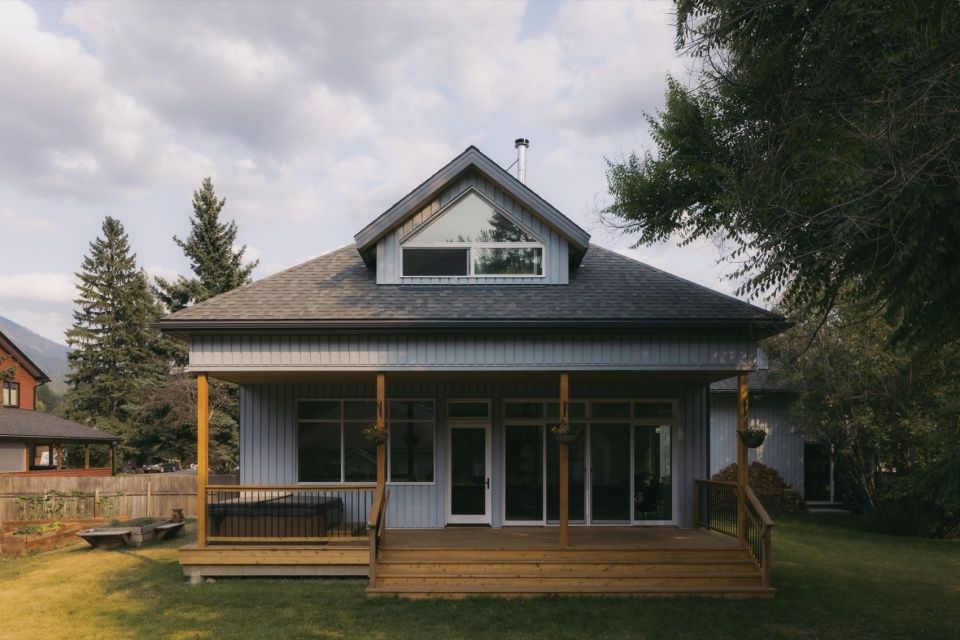 三峰住宅，加拿大 / Twobytwo Architecture Studio