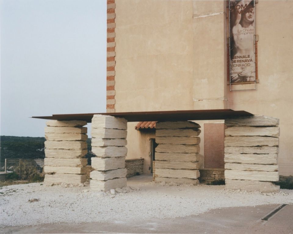 Bonifacio蒙洛军营入口前广场改造项目，法国 / Orma Architettura