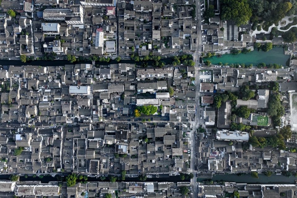 平江路松之屿民宿，苏州 / 咫间设计