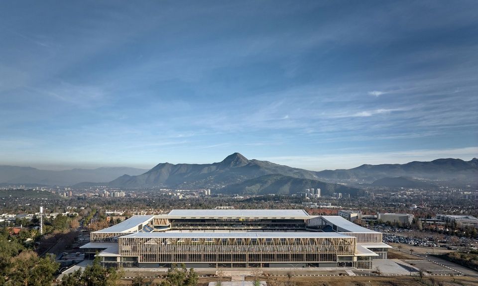 San Carlos de Apoquindo体育场改造，智利 /  IDOM