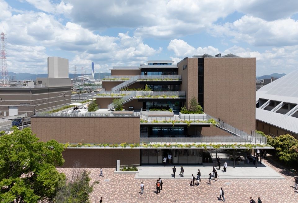 阪南大学新4号楼，大阪 / 日建设计