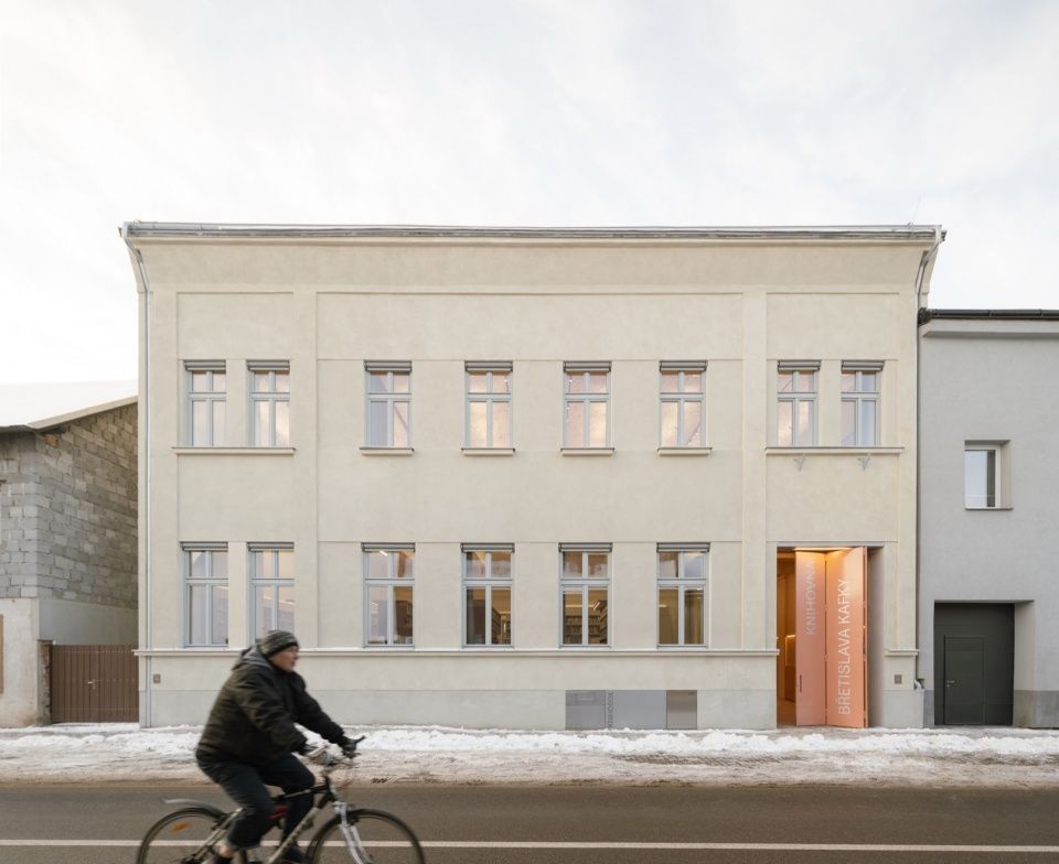 Červený Kostelec图书馆，捷克 / PAPUNDEKL ARCHITEKTI
