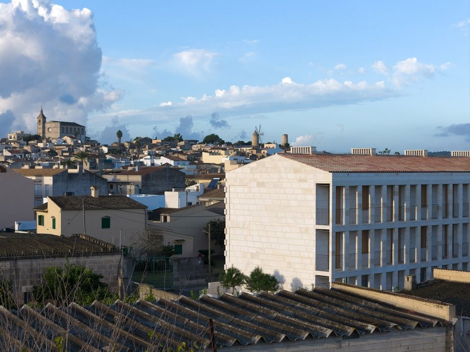 10套公共住宅，西班牙 / Javier Gavin Arquitectura + Juan Moreno + Siddartha Rodrigo + DATAAE