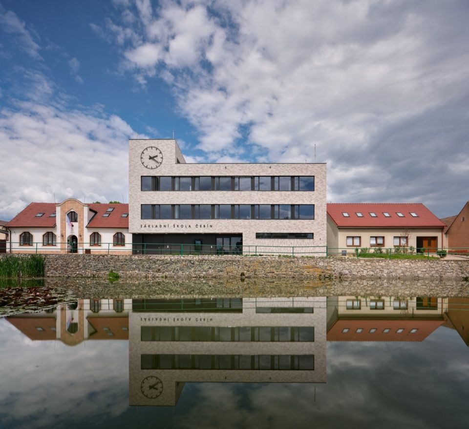 Čebín Primary School, Czech Republic/knesl kynčl architekti