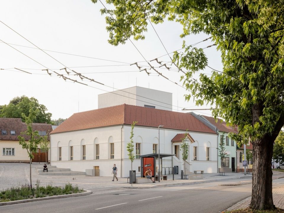 Old Fire Station Cultural Community Centre, Czech Republic/schwerpunkt.