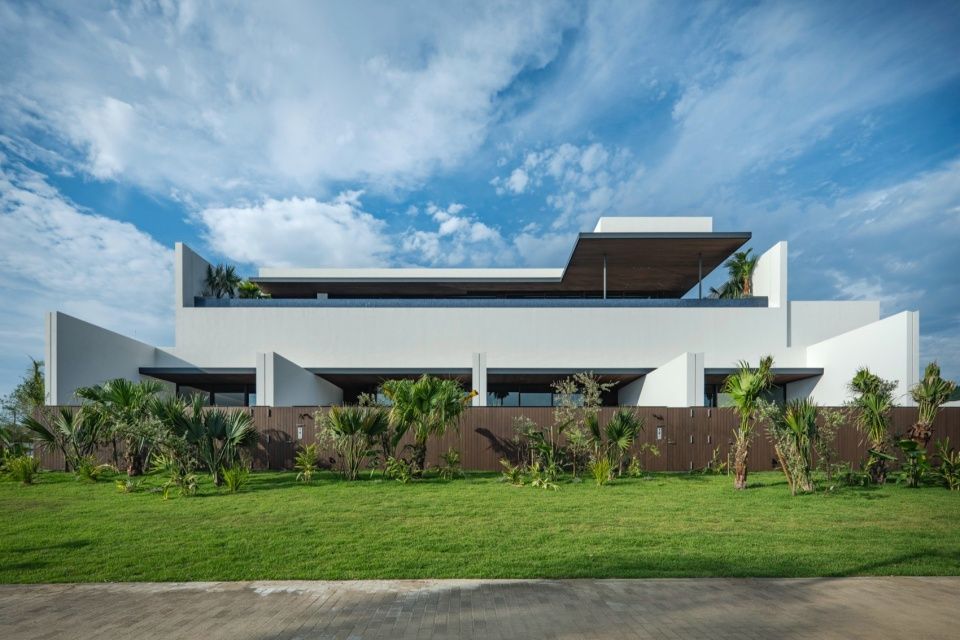 NOT A HOTEL AOSHIMA 2.0, Japan Miyazaki/GENERAL DESIGN(Shin Ohori)