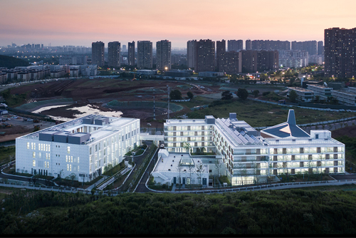 岱山南侧社区卫生服务中心、养老院、社区教堂，南京/建筑