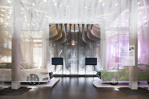 在云端 / 奥迪材料展，北京/室内