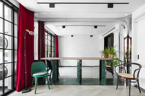 “老破小”中的家庭剧院，上海/室内