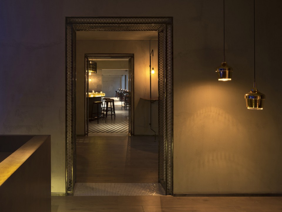 001-Fly Lounge by Jin Design Studio