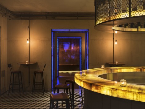 006-Fly Lounge by Jin Design Studio