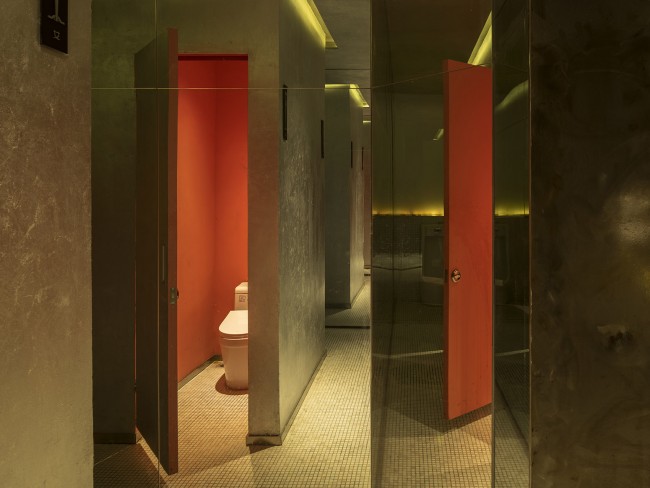 013-Fly Lounge by Jin Design Studio