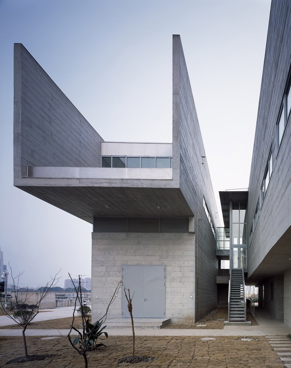 008-Control House for the Pump Sluice Station on Nangupu River By Atelier Z+