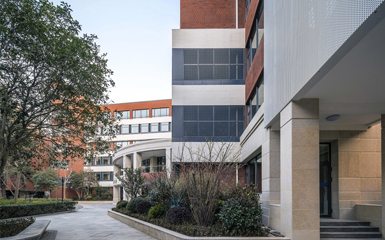 复旦附中博学楼外立面改造，上海/建筑