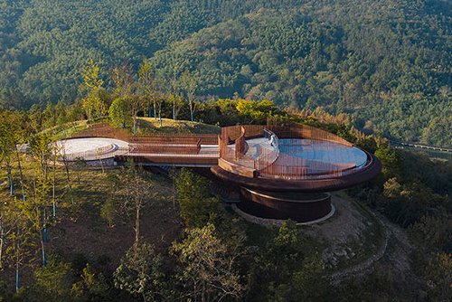 山顶的消防瞭望台，南京 / 建筑