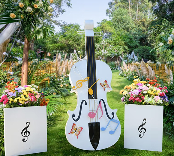 金福喜 户外园林创意铁艺花箱大提琴架雕塑花园庭院小区婚庆道具装饰摆件 1856---1.58米铁艺提琴配心形花箱摆件