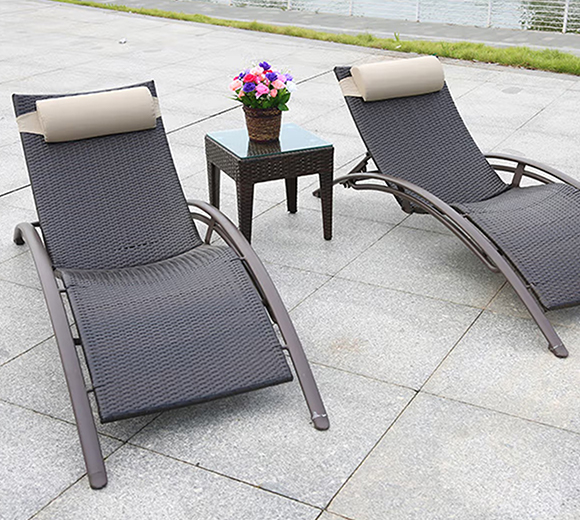 御藤美家（ROYAL RATTAN） 沙滩椅子阳台户外躺椅 室外阳台露天躺床躺椅泳池休闲 单张茶几