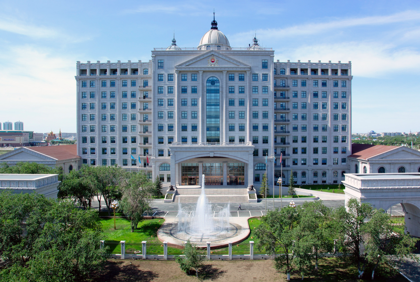 油气股份公司生产技术指挥中心，阿克纠宾/建筑