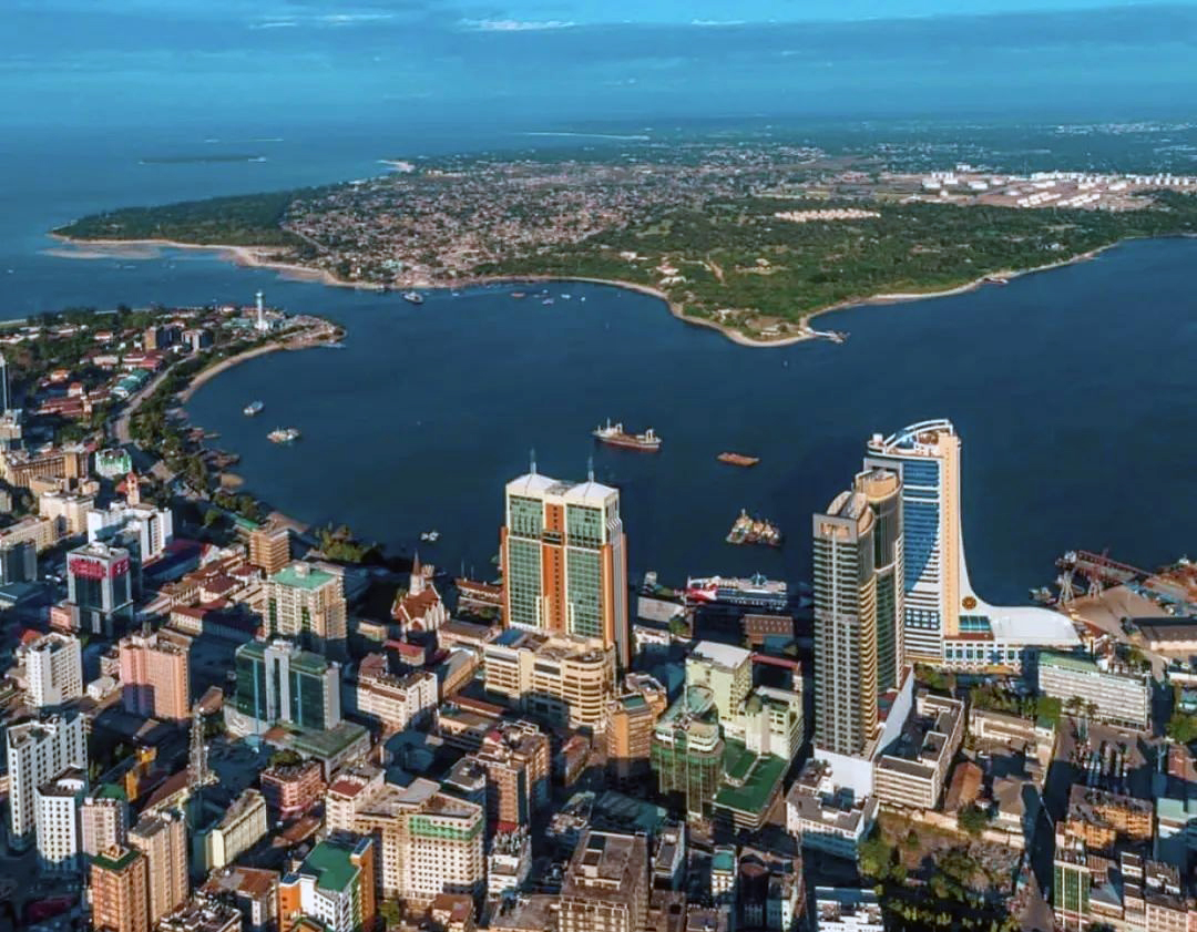 尼雷尔基金会广场项目，达累斯萨拉姆/建筑