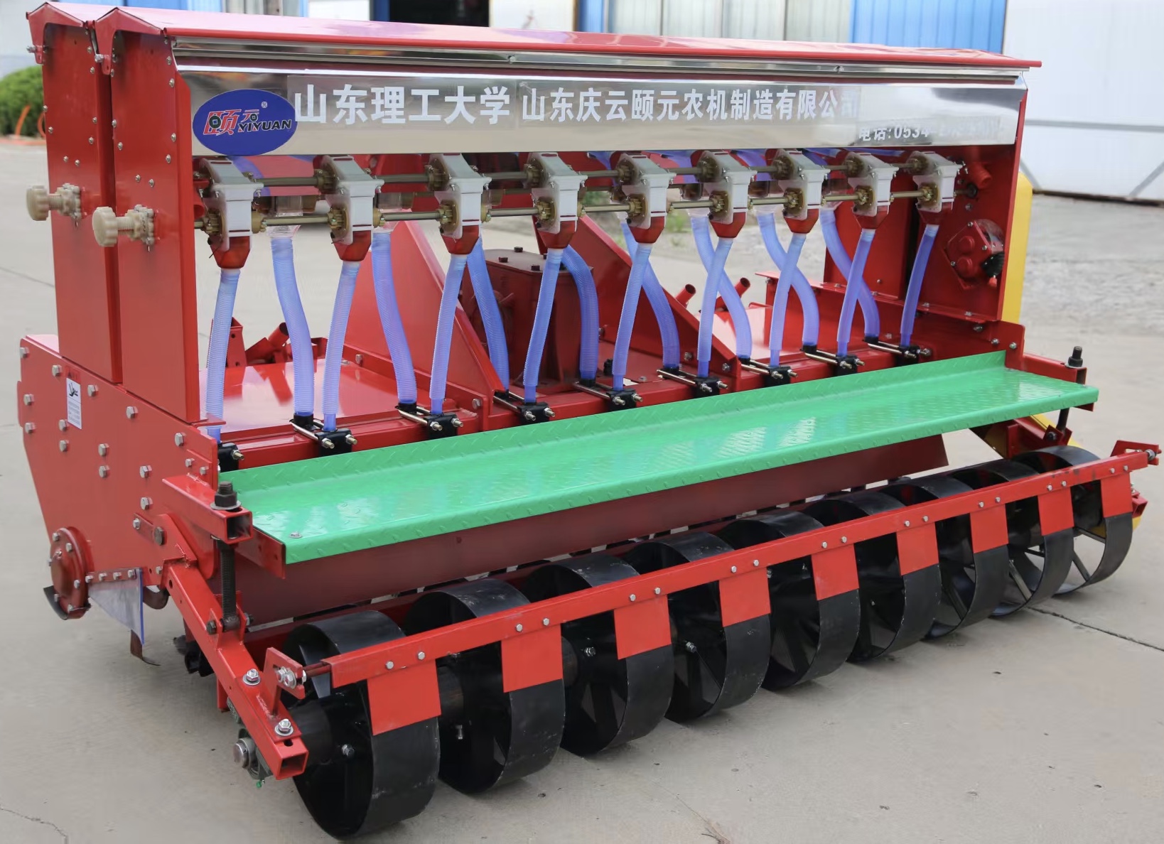小麦免耕施肥播种机