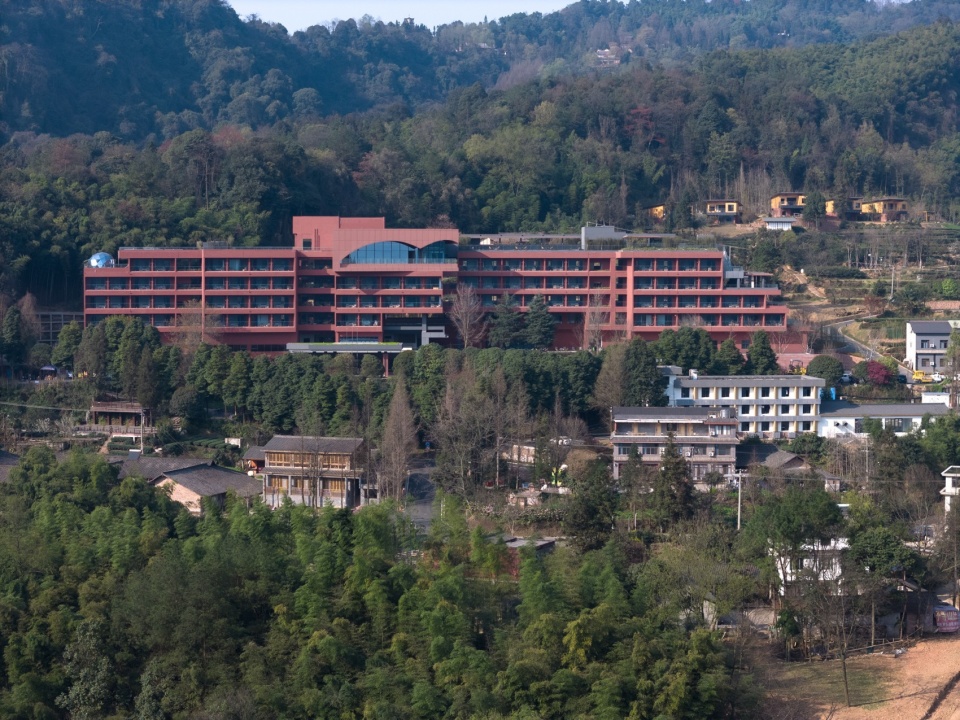 丹棱老峨山居度假酒店,四川眉山 / 門口建筑工作室