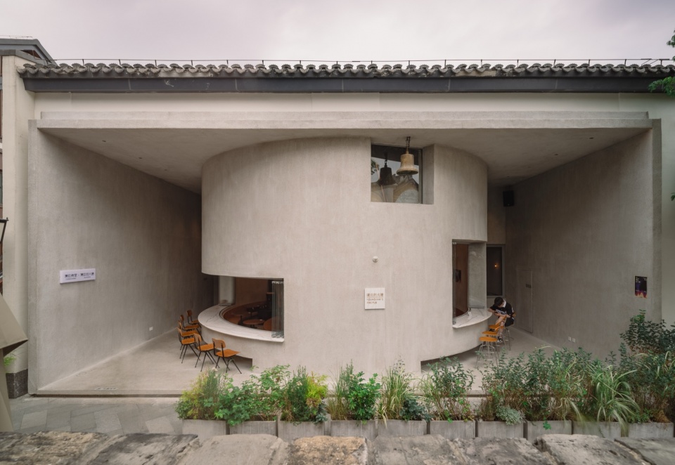 漾应的火塘蟠龙天地店，上海 / 上海实在建筑设计工作室