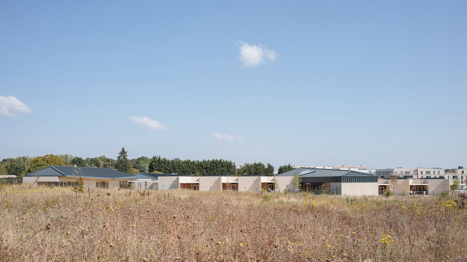 Claudine Hermann学校，法国 / Sam architecture