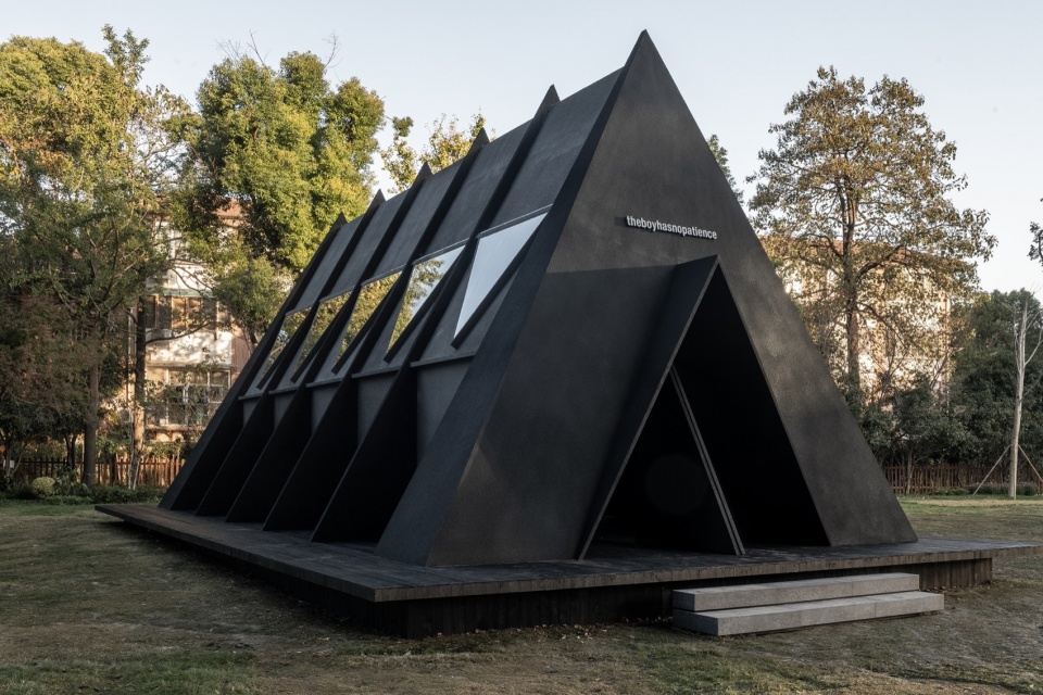 暗影之形:TBHNP上海限时概念空间 / 未来以北工作室