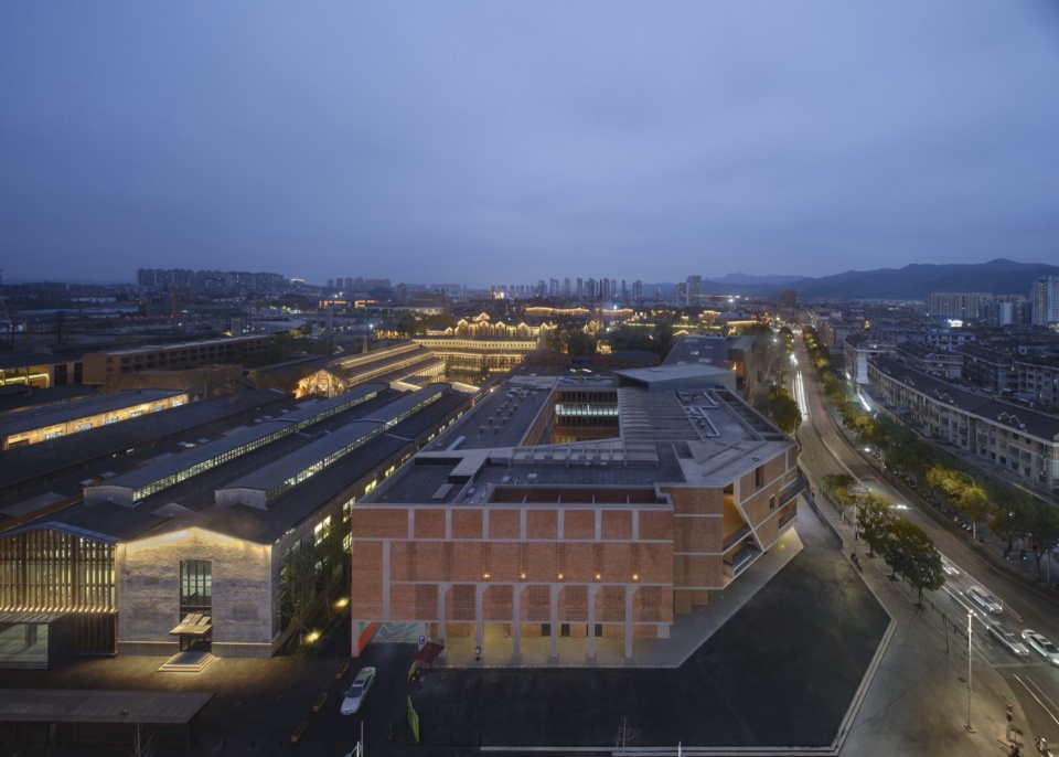 陶溪川艺术学院，江西景德镇 / 天津华汇工程建筑设计有限公司